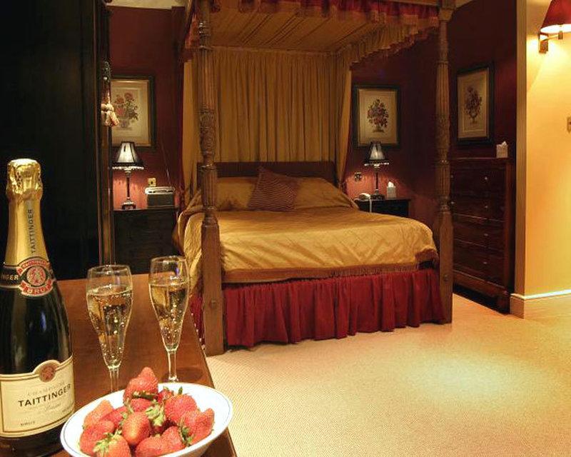 Hurtwood Hotel Peaslake Стая снимка