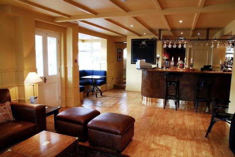 Hurtwood Hotel Peaslake Екстериор снимка